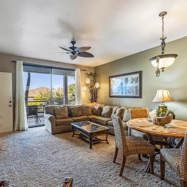 BEAUTIFULLY RENOVATED UNIT AT GRAND CHAMPIONS