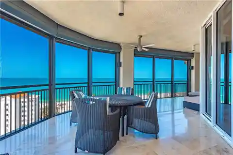 Exceptional Residence in an Exclusive Enclave