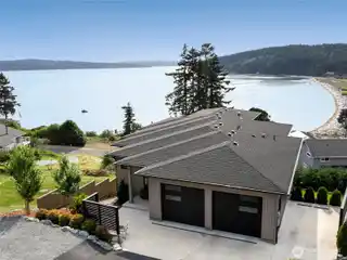 Unparalleled Coastal Elegance