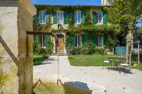 Exceptional 18th Century Property