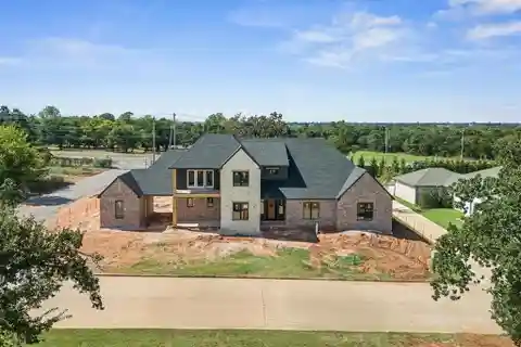New Construction in the Oak Tree West Golf Community