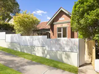 Freestanding Classic Ready for Transformation