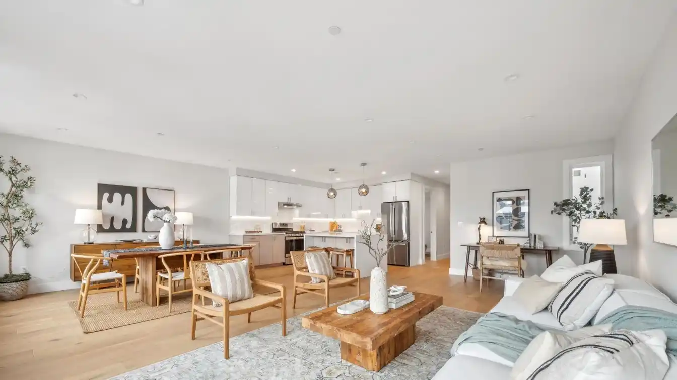 Spacious Three Bedroom Home in Newly Renovated Boutique Building