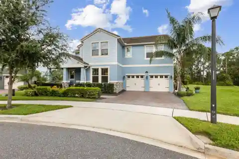 Immaculate Home in Waterleigh