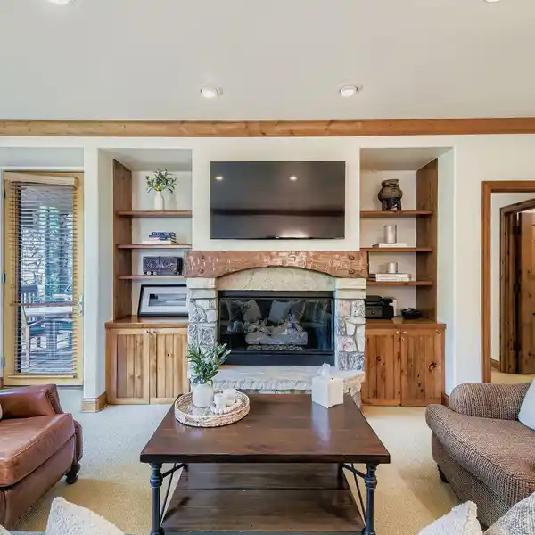 PREMIER ELKHORN LODGE RESIDENCE
