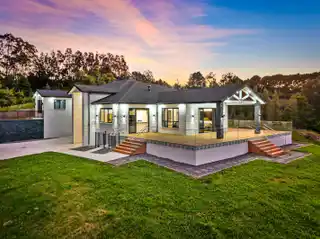 Extraordinary Property in the Heart of Whitford