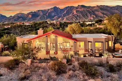 Exquisite Home with Timeless Southwestern Elegance