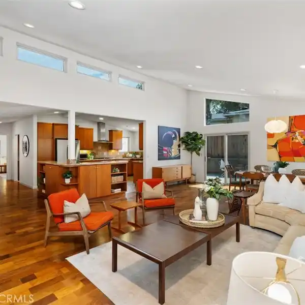 A RETREAT HIGH IN SILVER LAKE