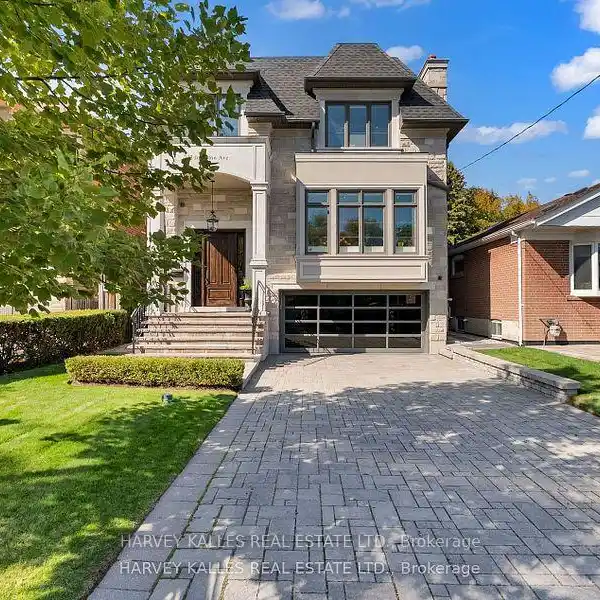 STUNNING CUSTOM-BUILT HOME