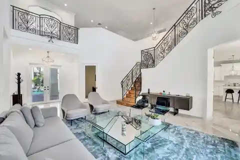 Elegant Residence in Esteemed Weston Hills