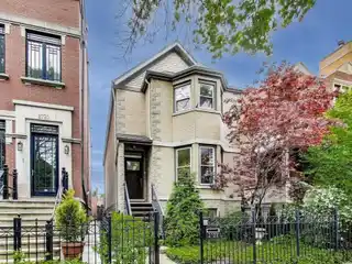 Modern Lincoln Park Home with Open Floorplan