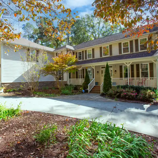 PRIVATE RETREAT IN NORTH RALEIGH