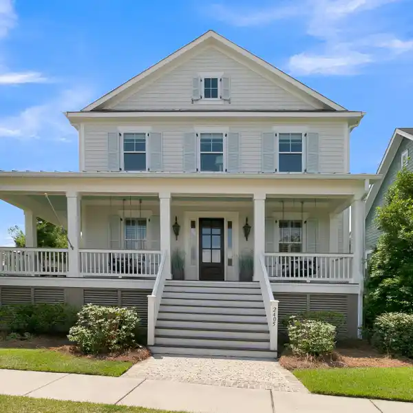 TIMELESS ELEGANCE WITH MODERN AMENITIES