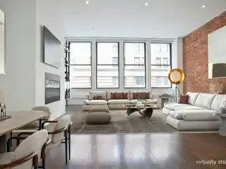 Beautiful Home in the Lofts of Greene