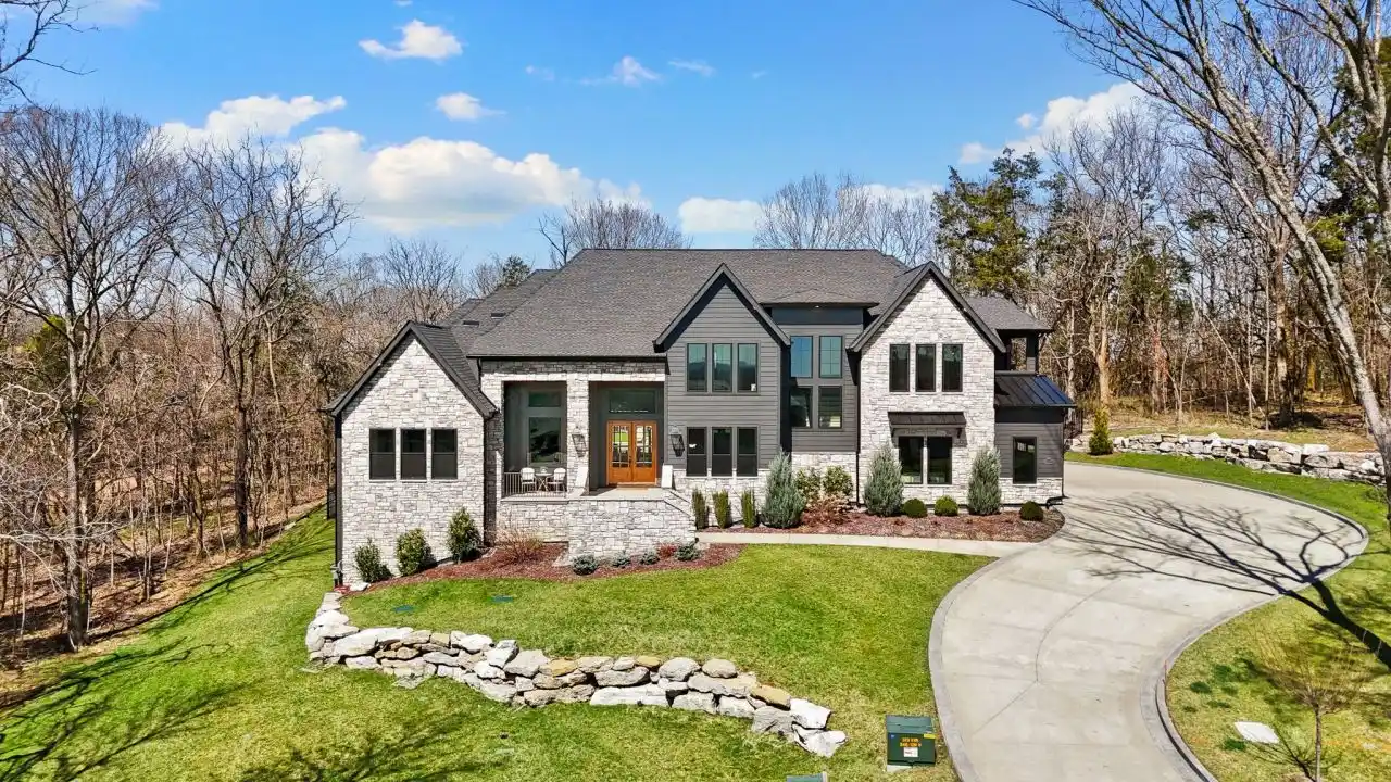 Thoughtfully Designed Five Bedroom Home in Sought-after Lookaway Farms