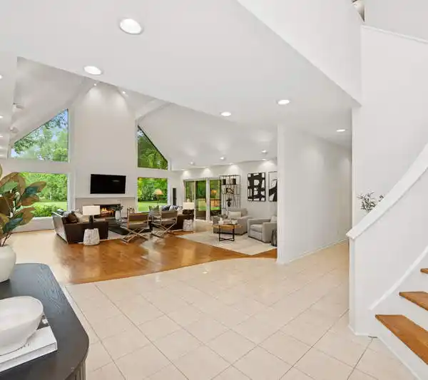 UPDATED LUXURY HOME ON A PRIVATE CUL-DE-SAC