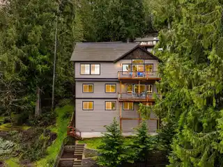 Pnw Gem with Lake Views