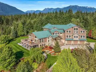 Elevated Living in the Uplands