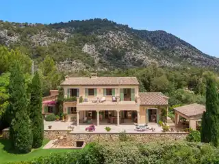 Fantastically Located Mediterranean Finca in the Picturesque Vall D'axartell