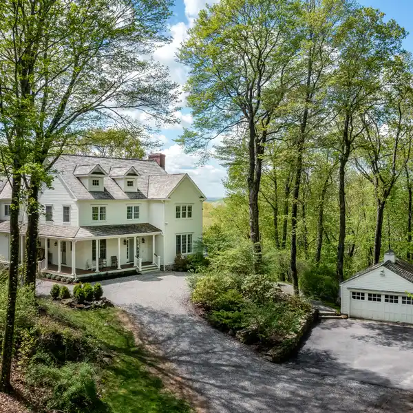 PEACE AND PRIVACY WITH CONVENIENCE