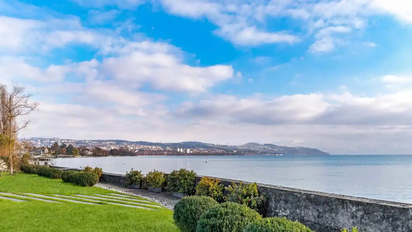 Idyllic Waterfront Property