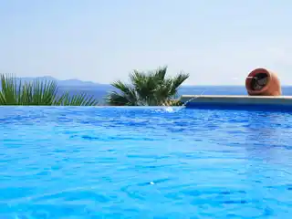 Excellent Villa with Fabulous Sea Views