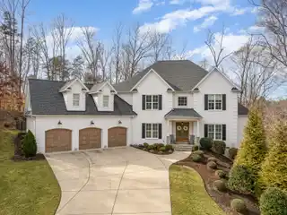 Luxury and Tranquility in the Stonebridge Community