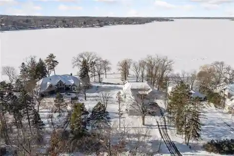 Create Your Lakefront Urban Retreat