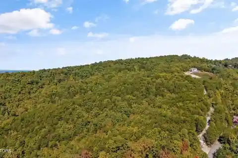 Jaw-Dropping Views from This Expansive Land Tract