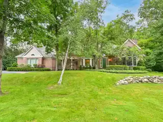 Custom Lakeside-Designed and Built Home