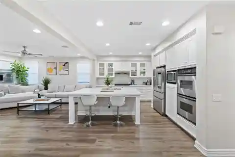 Luxury and Adventure in Sycamore Creek