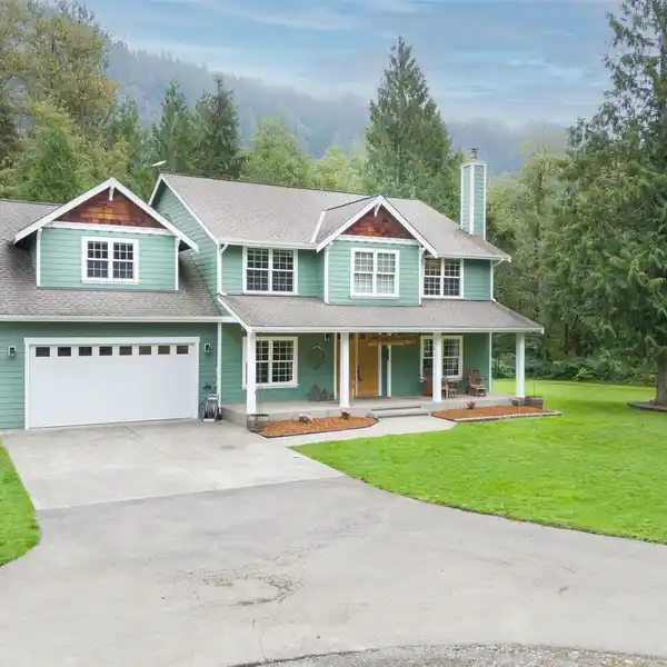SERENE RETREAT ON FIVE BEAUTIFUL ACRES
