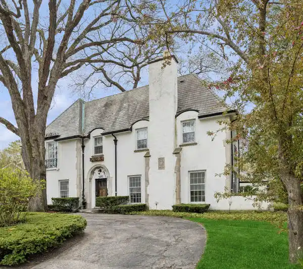 CLASSIC PROPERTY WITH ENDLESS POTENTIAL