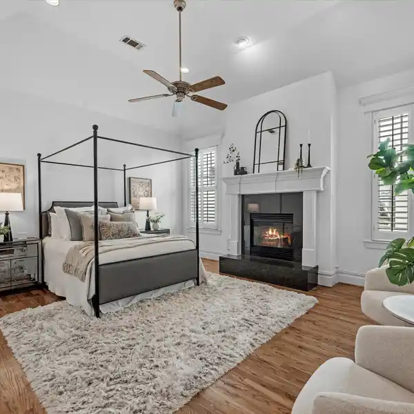 ARCHITECT-DESIGNED HOME WITH GARAGE APARTMENT