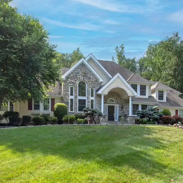 ELEGANT CUSTOM COLONIAL IN HARDING TOWNSHIP