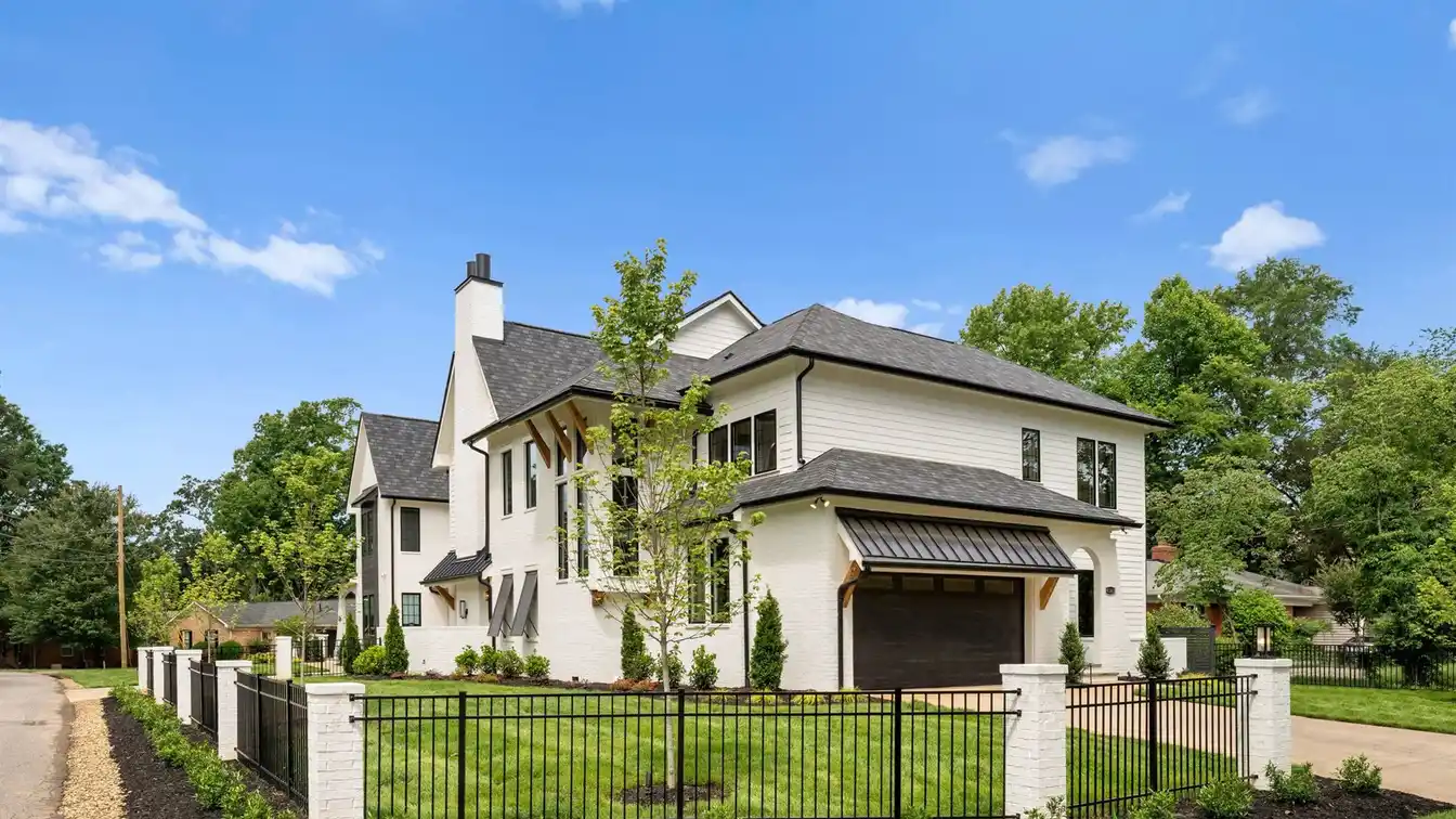 An Exceptional Property in a Prime Location