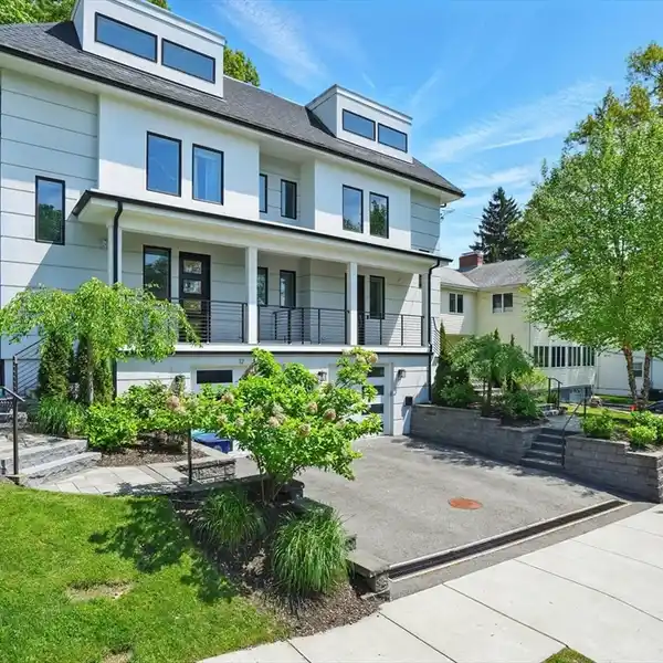 IMMACULATE TOWNHOME IN THE HEART OF NEWTONVILLE