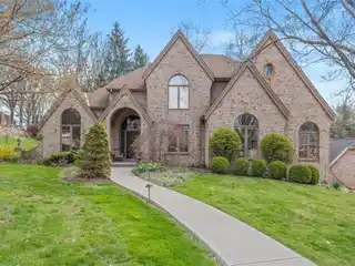Stately All-brick Home on a Peaceful Cul-de-sac