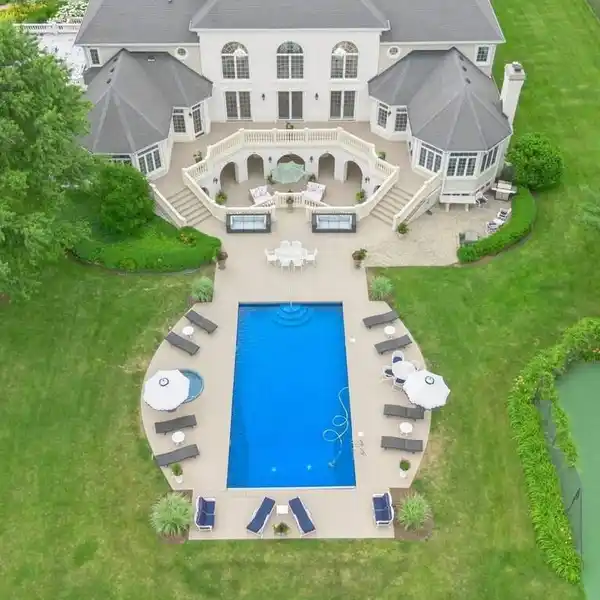THE ILLUSTRIOUS MASCO ESTATE