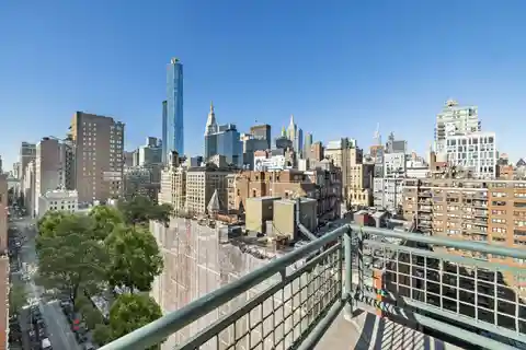 Rarely Available High-floor Home on Gramercy Park