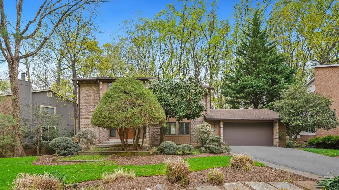 Updated Mid-century Modern Split Level