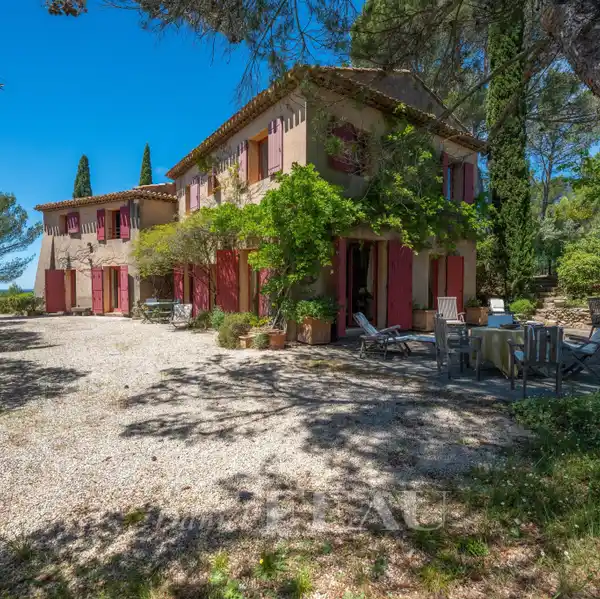 GORGEOUS HOME WITH GUEST HOUSE