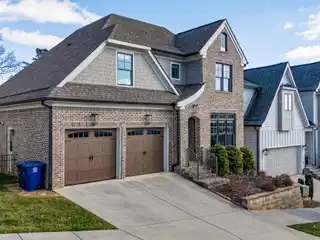 Refined Living in Exclusive Magnolia One