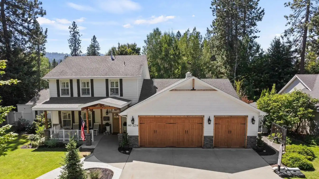 Updated Home in Coveted Riverside Harbor