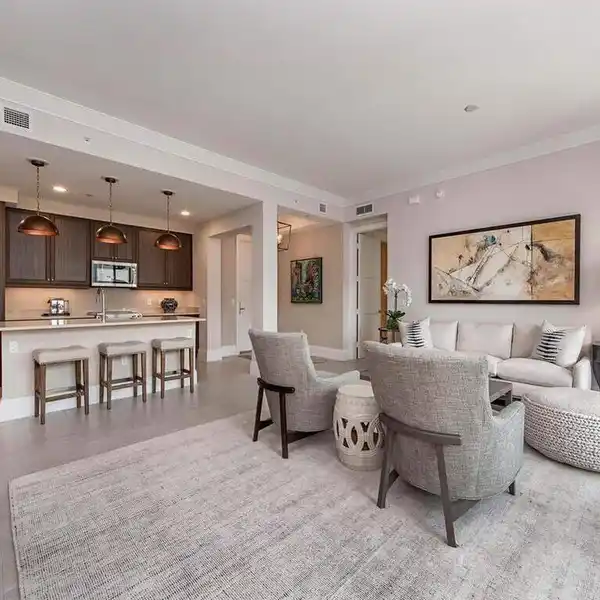 NAPLES SQUARE CONDO WITH POOL, SPA, AND COURTYARD