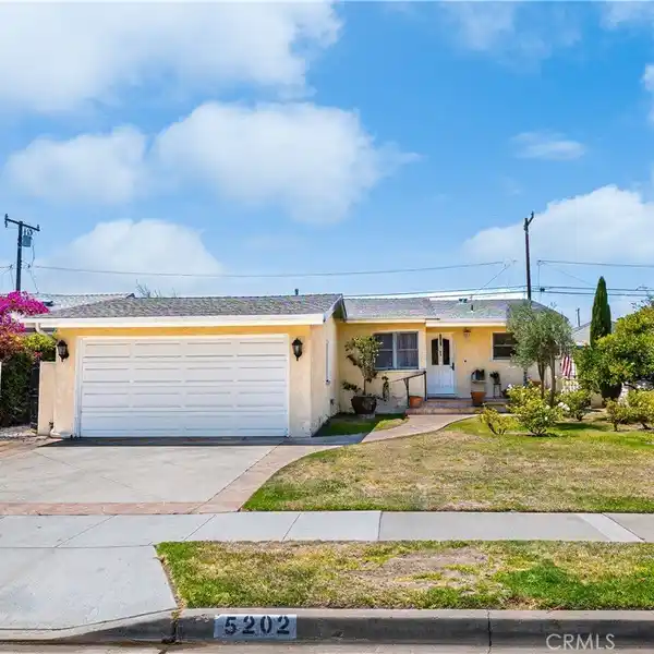 CHARMING HOME IN DESIRABLE SOUTHWOOD