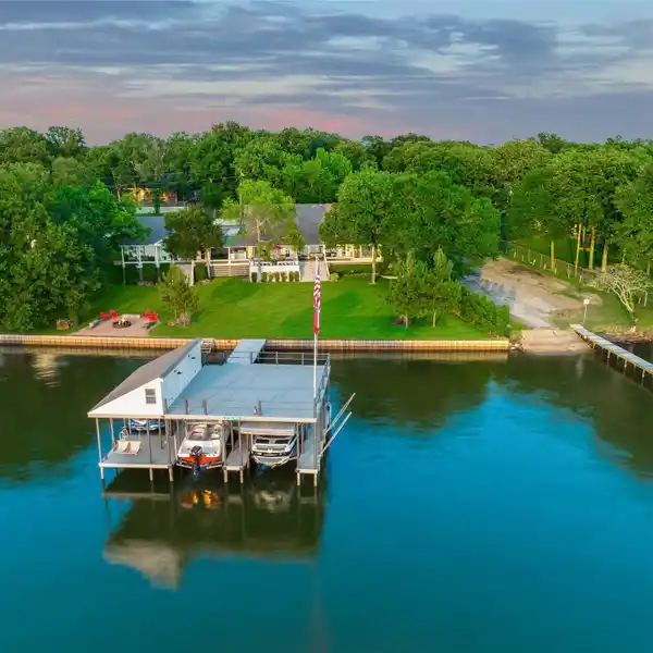 STUNNING DOUBLE LOT ESTATE