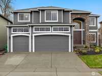 TIMELESS ELEGANCE IN THE HEART OF BOTHELL