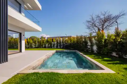 Three-floor Modern Villa