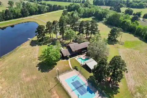 Awe-inspiring 125-acre Property